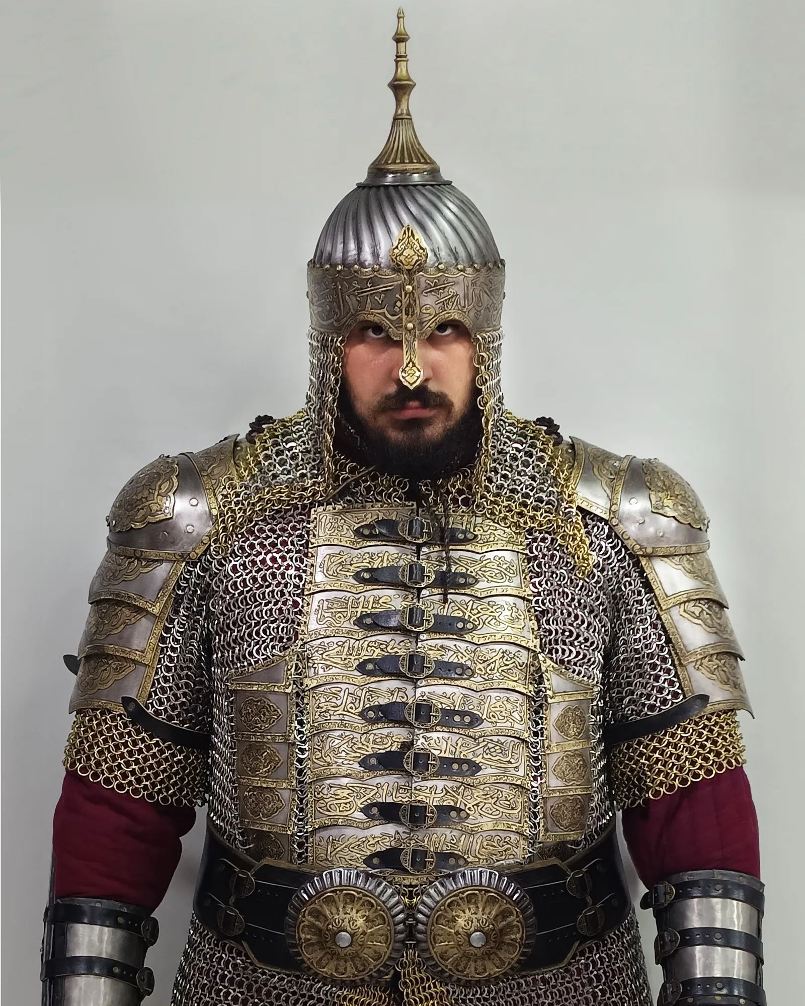 Mehmed: Fetihler Sultanı dizisi için yapılan Fatih Sultan Mehmet Han zırhı (1/2) — Sinan Saraçoğlu