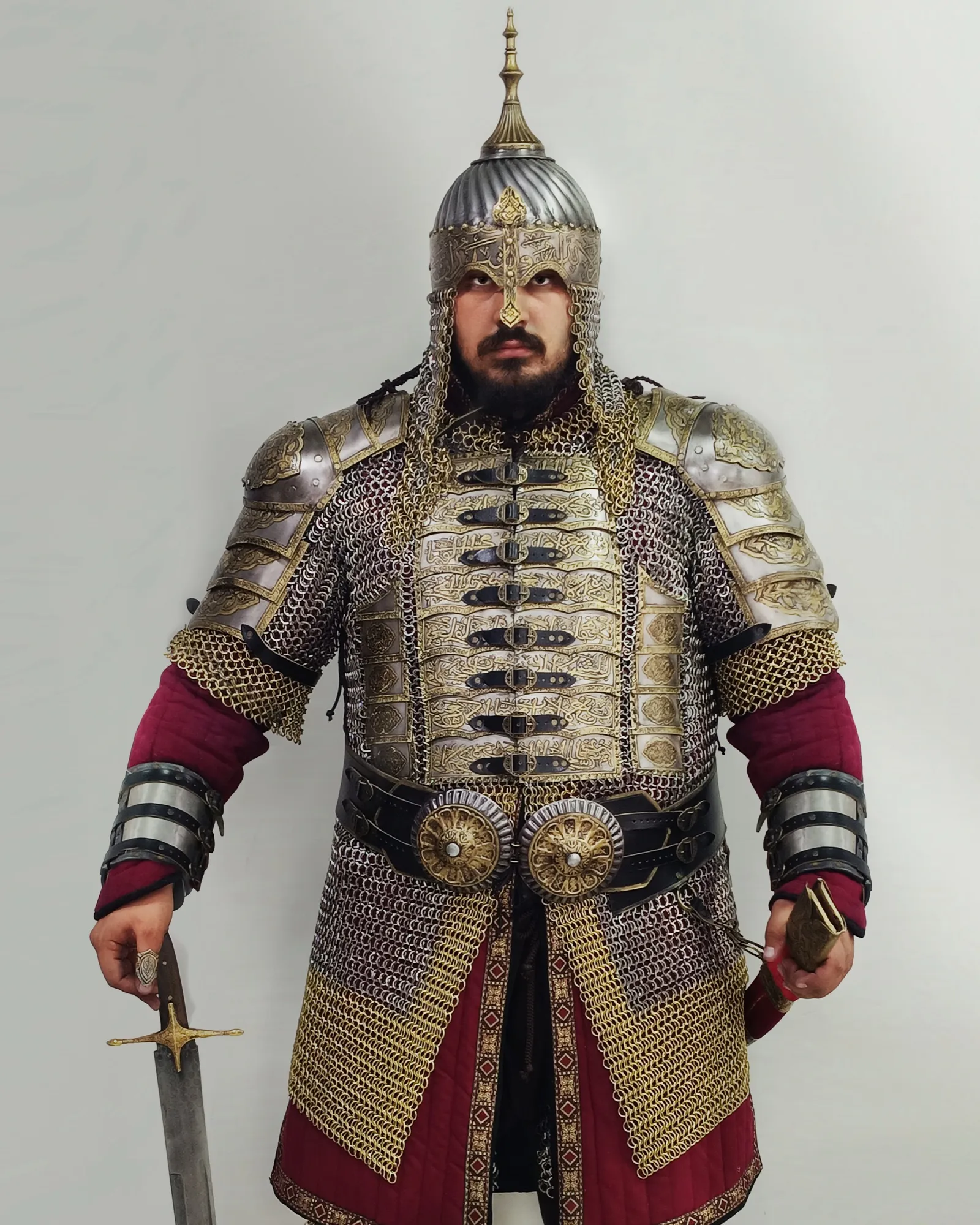 Mehmed: Fetihler Sultanı dizisi için yapılan Fatih Sultan Mehmet Han zırhı (2/2) — Sinan Saraçoğlu